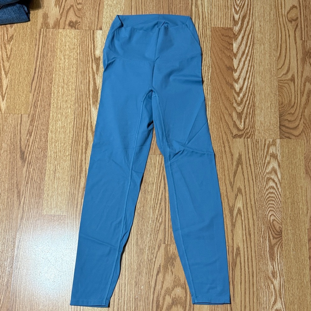 No front seam leggings